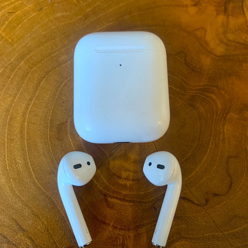 First generation air pods